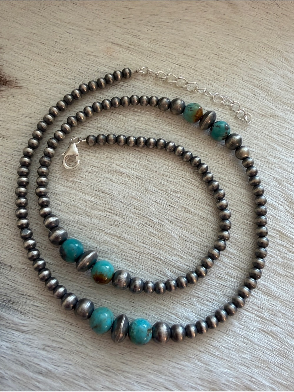 β€οΈ Number 8 Mine Turquoise 4mm - 8mm Desert Pearls Saucers 925 Necklace 18+2βL